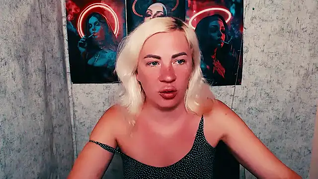 EmmaCat_'s Live XXX Chat