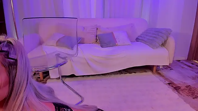 ArianaXO_ élő XXX-chatje