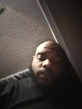 BigHunchoDickn Live XXX chat