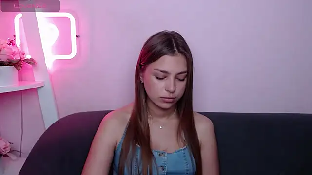 MilanaAngelAs' Live XXX Chat