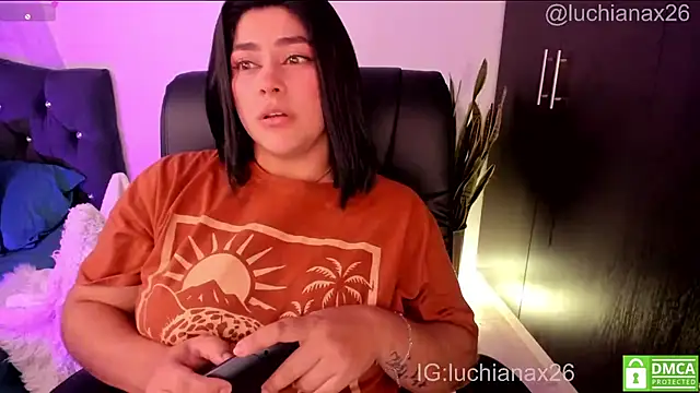 lucy26_n Live XXX chat