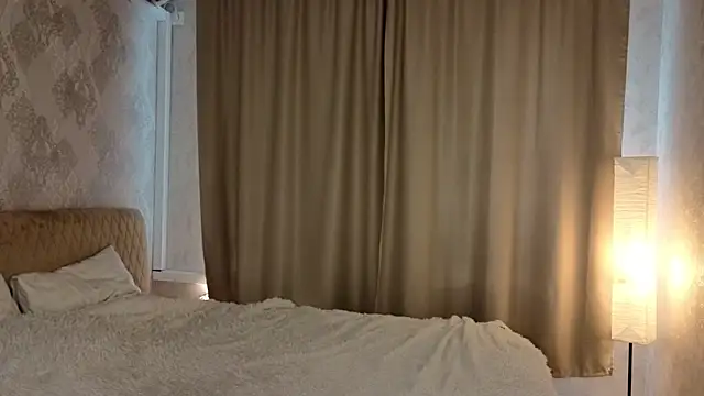 XXX chat uživo modela MaganLiebross