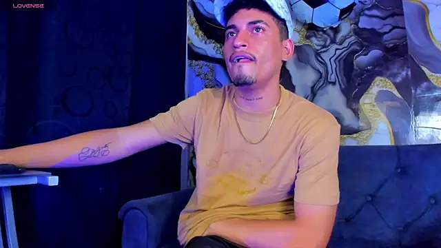 Czat XXX na żywo – Ares_DAMM