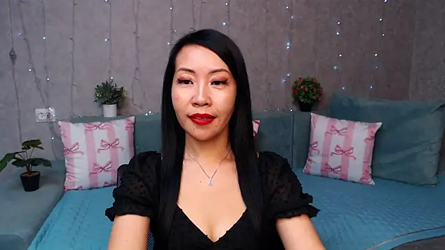 LiaPak Live XXX-Chat