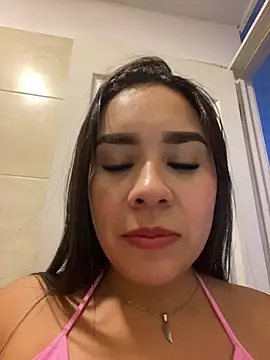Chat XXX en directo de Celeste_Moom27