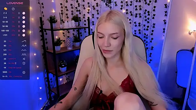AnyaTaylor_ live XXX chat