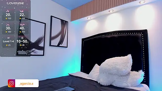 LiamWildx20 Adlı Modelin Canlı XXX Sohbeti