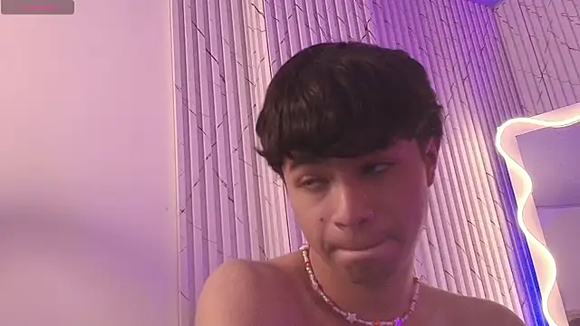 Spark_tay's Live XXX Chat