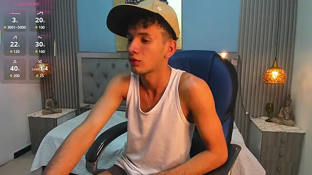 JDWhite18: онлайн-секс-чат