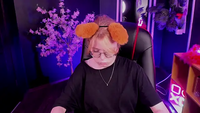 FoxxyyPolly's Live XXX Chat