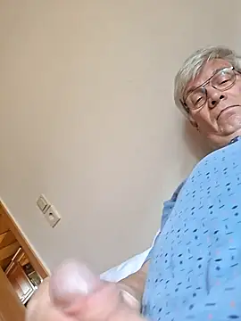 CharitableAnalog0 Show in webcam