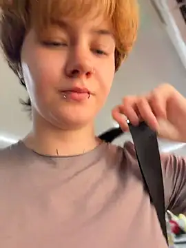 XXX chat uživo modela IceMur