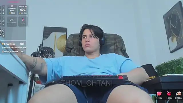 Thom_Ohtani Chat XXX in diretta