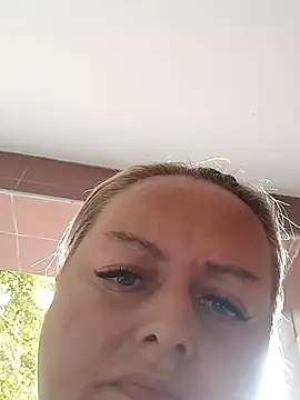 Meliss_Official9 Adlı Modelin Canlı XXX Sohbeti