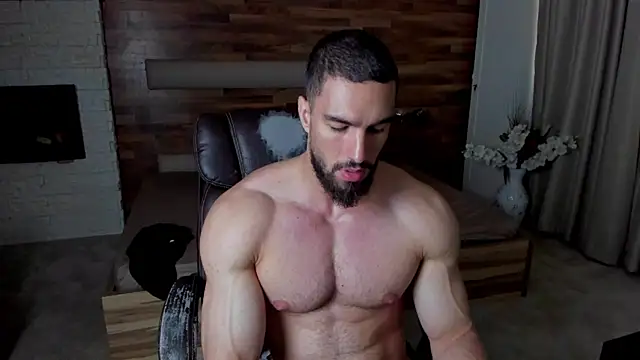 Онлайн чат XXX IvanHydee