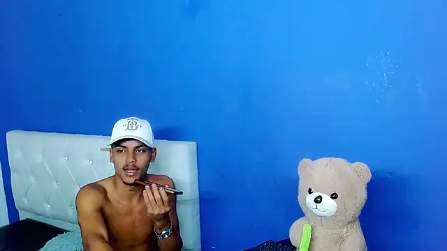 Онлайн чат XXX Angel_foxc13