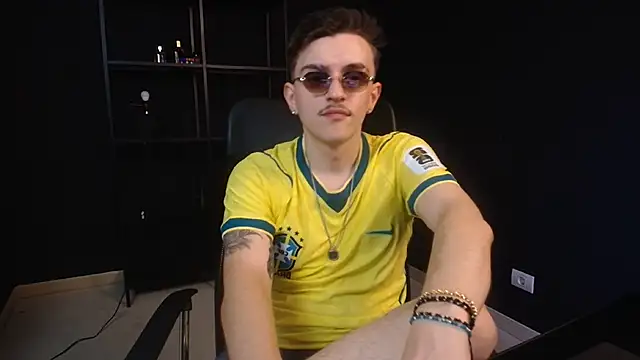 FelixStarkk Chat XXX live
