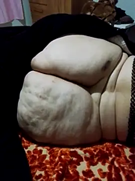 MegaAssMature 现场XXX聊天