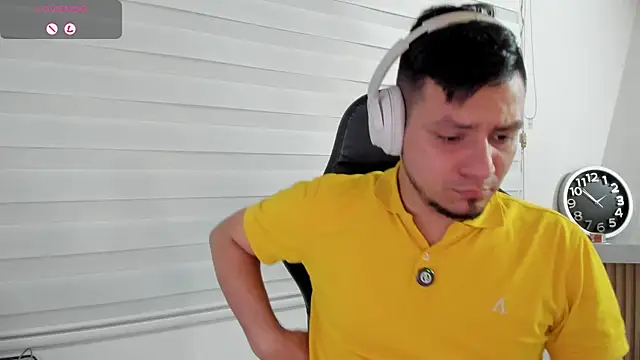 Chat +18 de Rick_Adams ao vivo