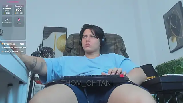 Thom_Ohtani: απευθείας συνομιλία ΧΧΧ