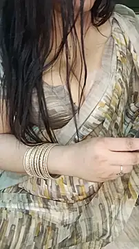 XXX chat uživo modela PRIYA_22