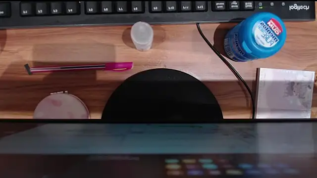 XXX chat uživo modela Icerebel