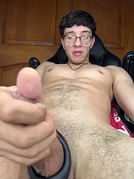 Živý XXX chat ArthurDavies21