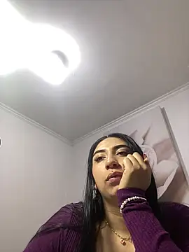 Elek_tra Chat XXX live