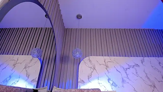 AbrilBloom's Live XXX Chat