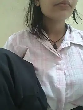 צ'אט XXX בשידור חי של Cute_Kavya7