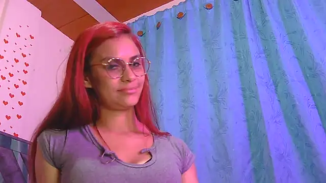 Živý XXX chat tinny_emiily