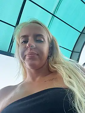Chat XXX en directo de LikaCat