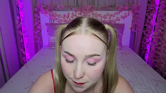 LilyStarlight Chat XXX in diretta