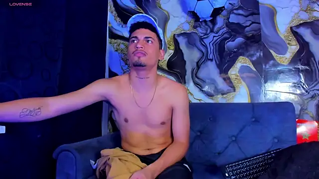 Ares_DAMM élő XXX-chatje