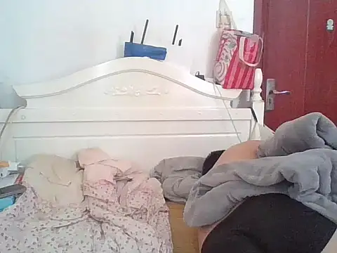 XXX chat uživo modela benly888