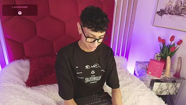 Czat XXX na żywo – Owen_JP