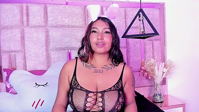 tinna_noa – Live XXX-chat