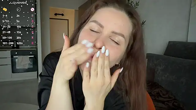 MikaBloom Live XXX-chat