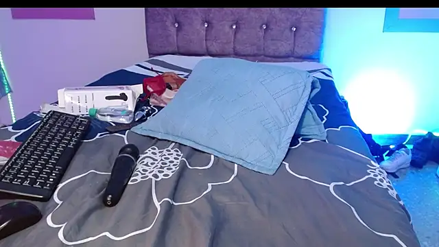 Živý XXX chat naya_10