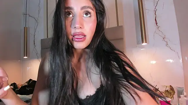 IsabelaStefano's Live XXX Chat