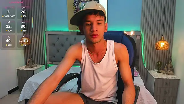 JDWhite18 XXX чат на живо