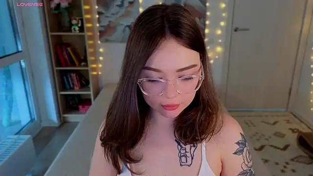 MilenaSaint XXX чат на живо