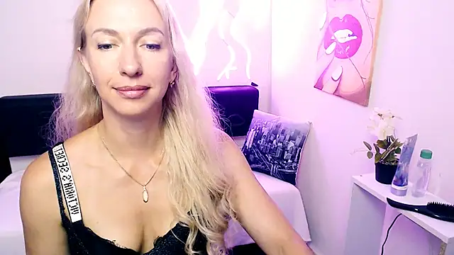 Czat XXX na żywo – Cute_Smile_Shy