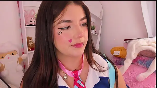 dolce_antonellaa Adlı Modelin Canlı XXX Sohbeti