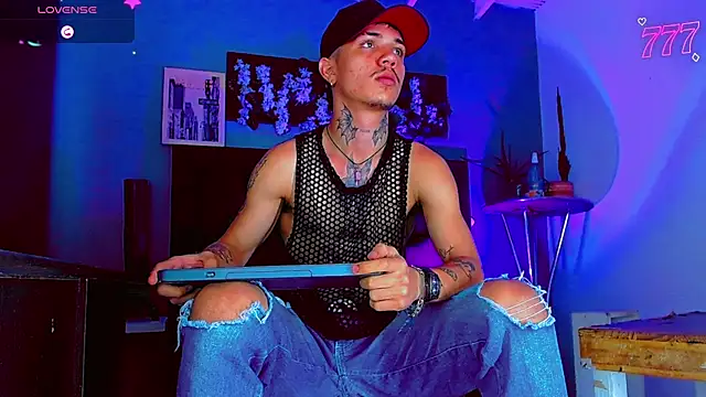 HannibalLester 라이브 XXX 채팅