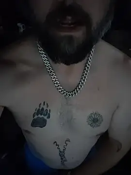 Cummaker69's Live XXX Chat