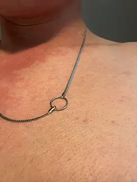 aronnhidden's Live XXX Chat