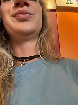 EvvaMur 라이브 XXX 채팅