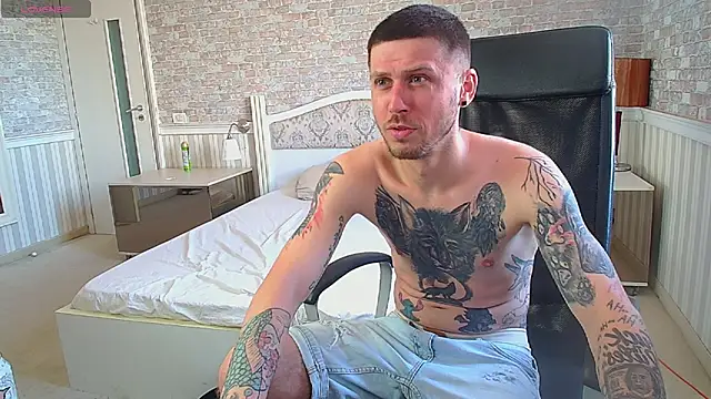 Chat XXX en directo de JonahShaw