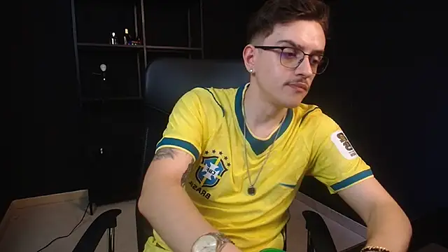 FelixStarkk – Naživo XXX chat